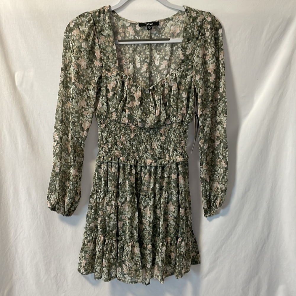 NWT Trixxi ruffled dress with gathered waist in light olive